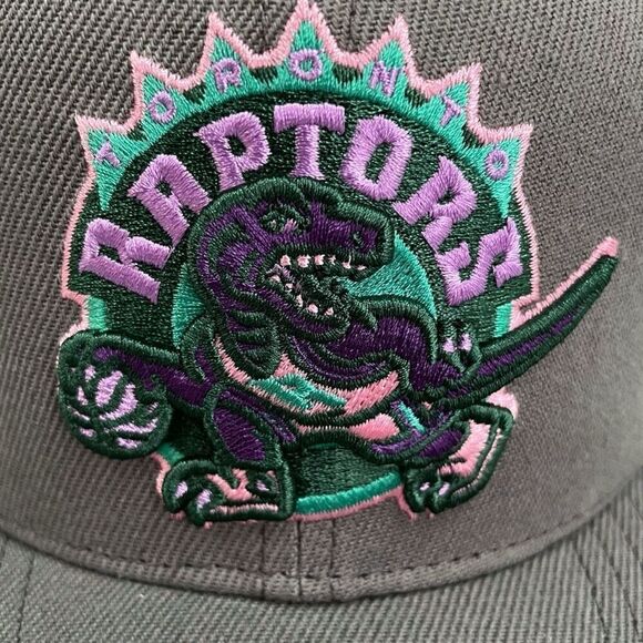 Toronto Raptors Mitchell & Ness NBA From Dusk HWC Fitted Hat Mens size 7 1/2 New - Picture 2 of 12